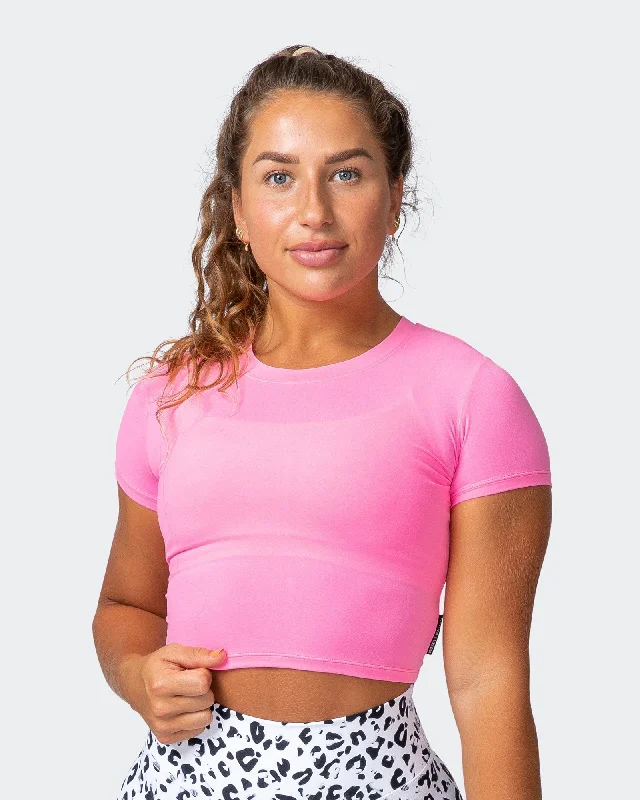 MN EVERYDAY CROPPED TEE Shocking Pink