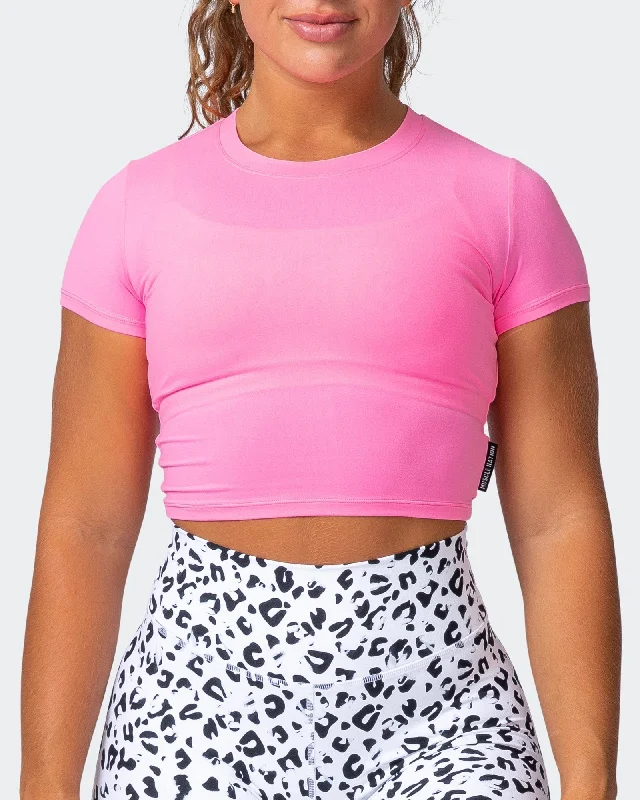 MN EVERYDAY CROPPED TEE Shocking Pink