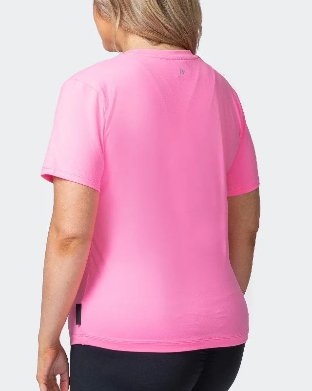 MN EVERYDAY TEE Shocking Pink