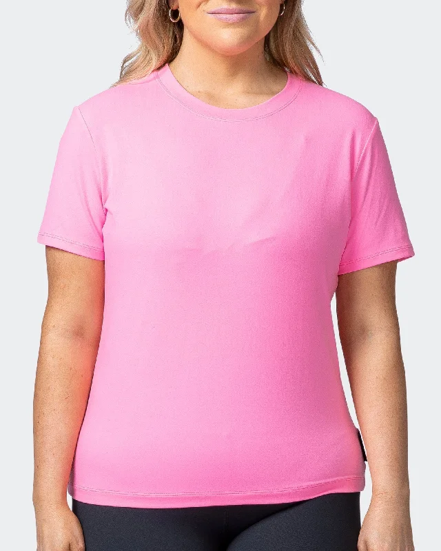 MN EVERYDAY TEE Shocking Pink