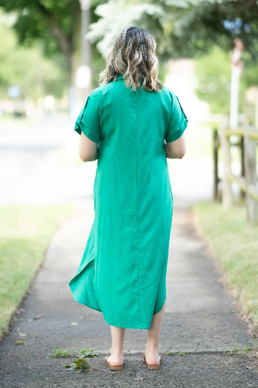 The Katie T-shirt Dress in Kelly Green