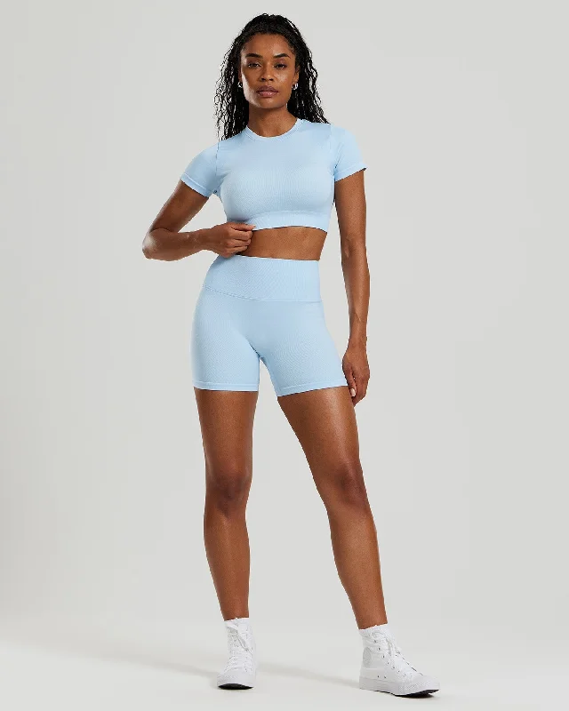 Motion Seamless Short Sleeve Crop Top | Powder Blue