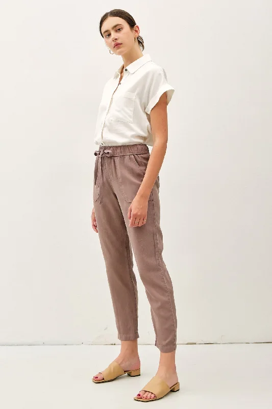 The Lara Tencel Pants