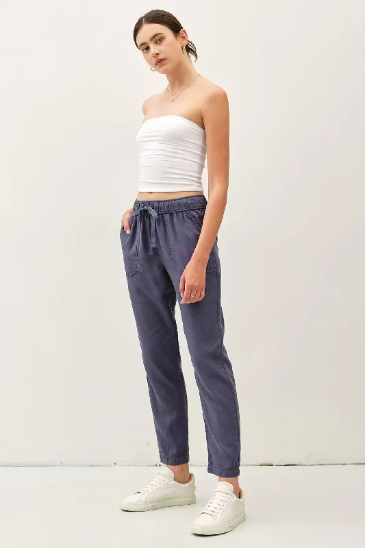 The Lara Tencel Pants