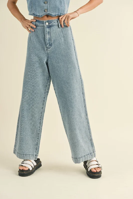 Washed Denim Crop Pants